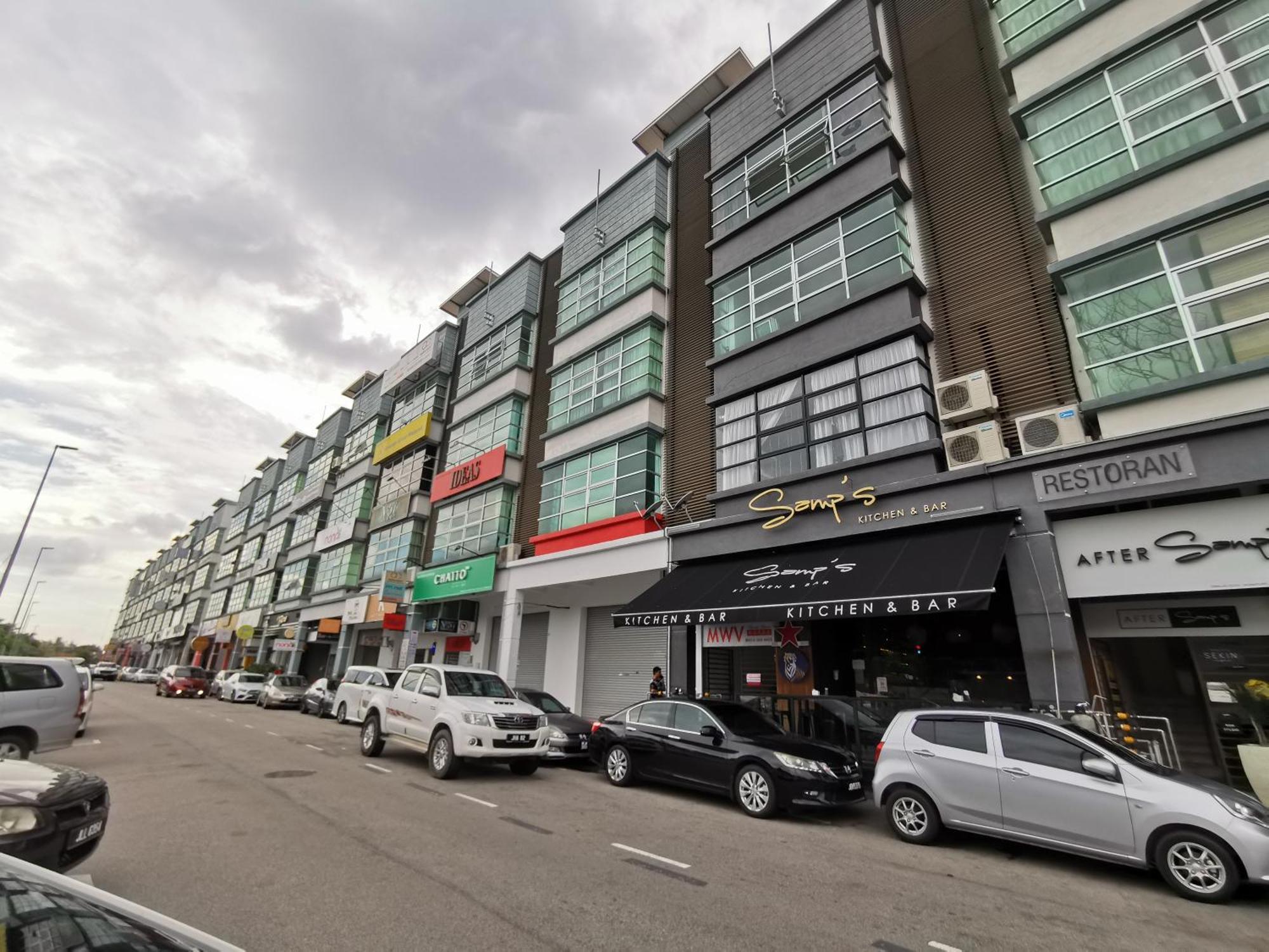 Mwv Family Suite Room Muar Εξωτερικό φωτογραφία